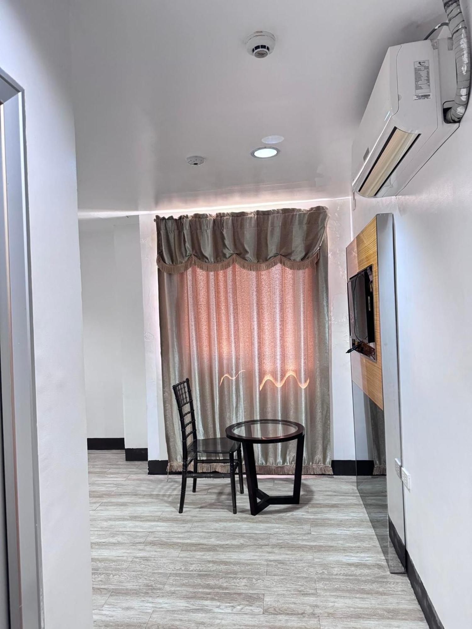 吉姆克皇家酒店-巴拉望 公主港 外观 照片